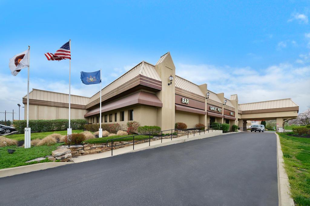 Clarion Hotel And Conference Center Harrisburg West New Cumberland Exterior photo
